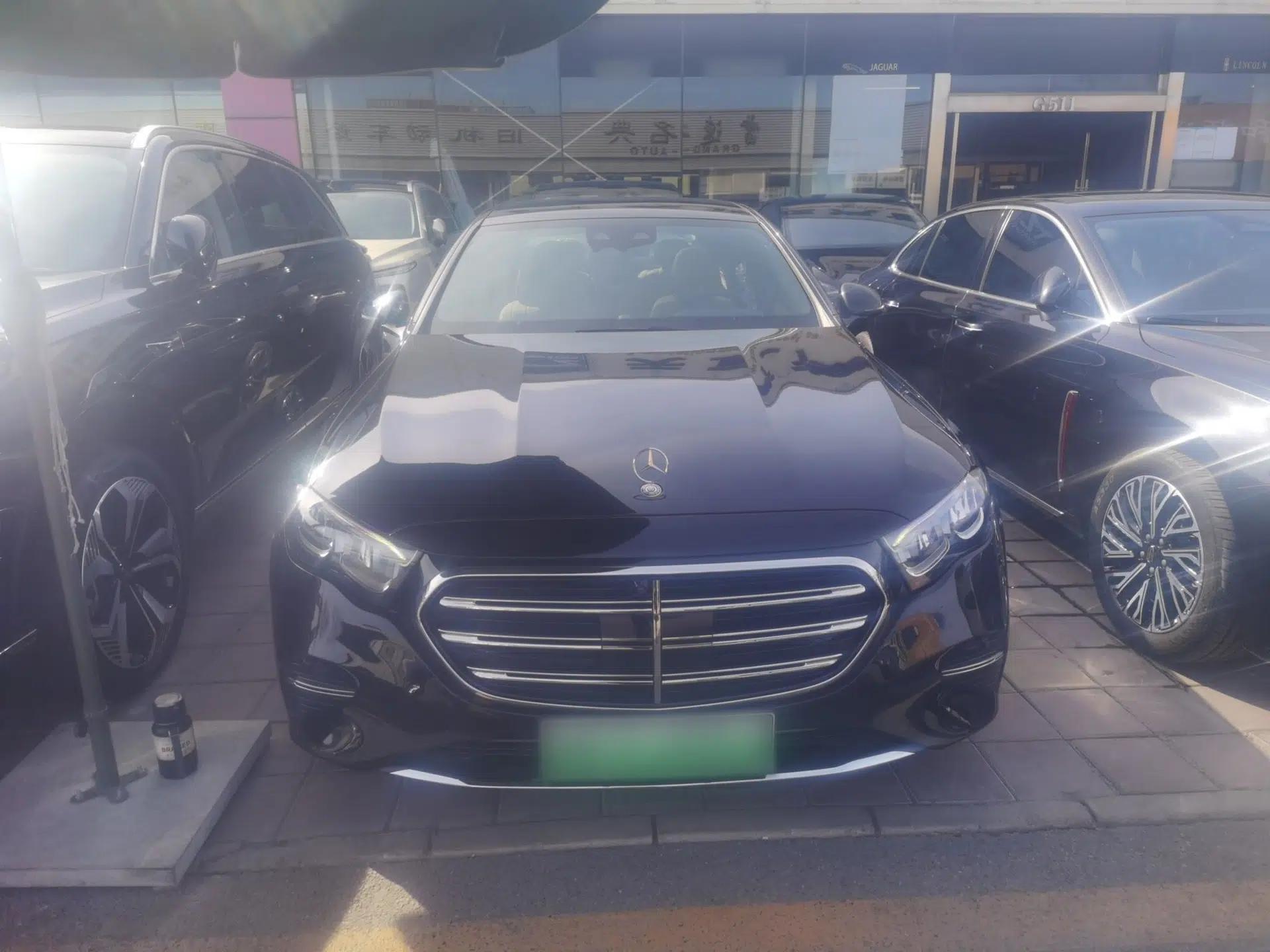 Mercedes-Benz E-Class New Energy 2024 E 350 e L Plug-in Hybrid Sedan — миниатюра 2