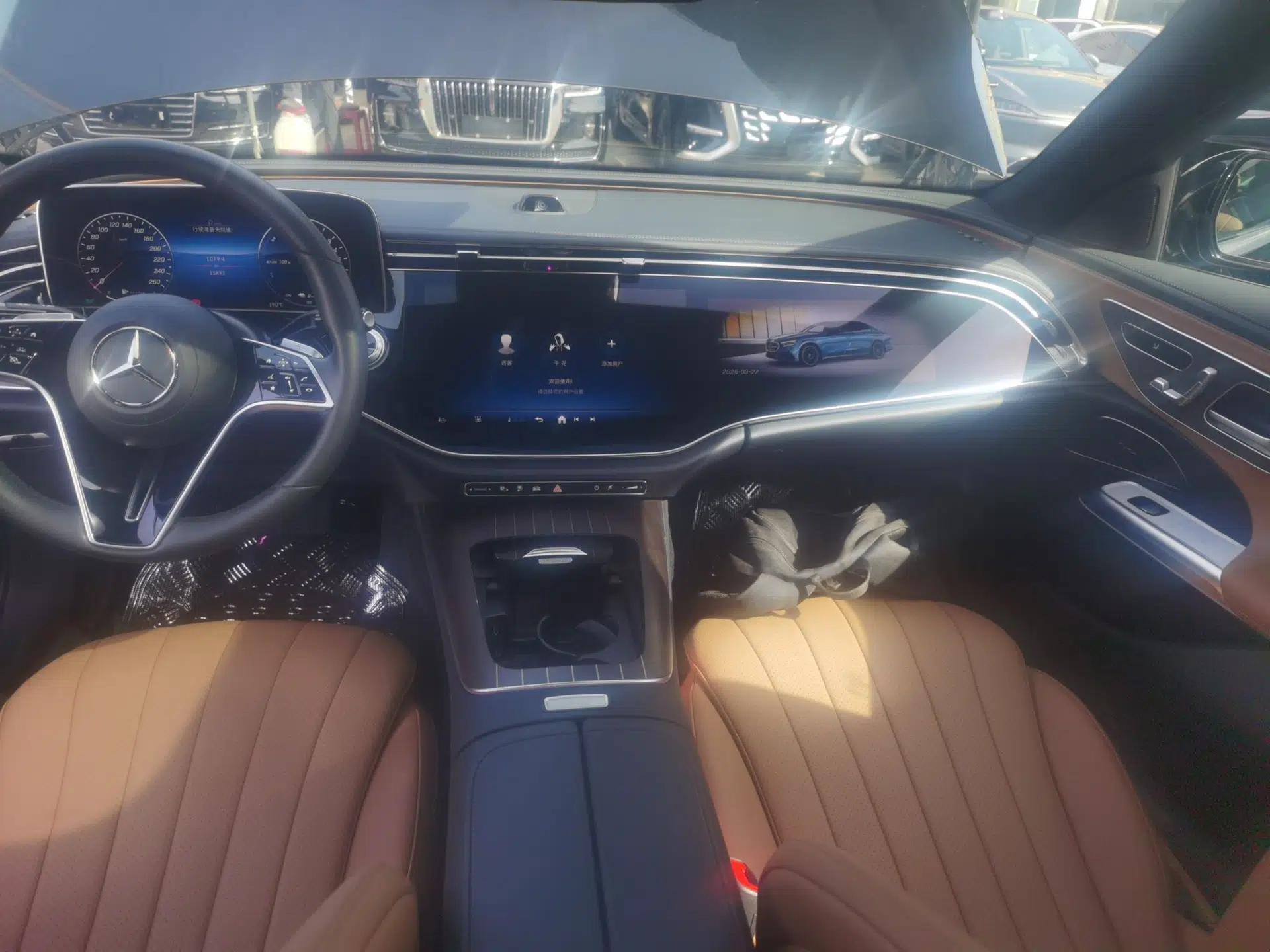 Mercedes-Benz E-Class New Energy 2024 E 350 e L Plug-in Hybrid Sedan — миниатюра 15