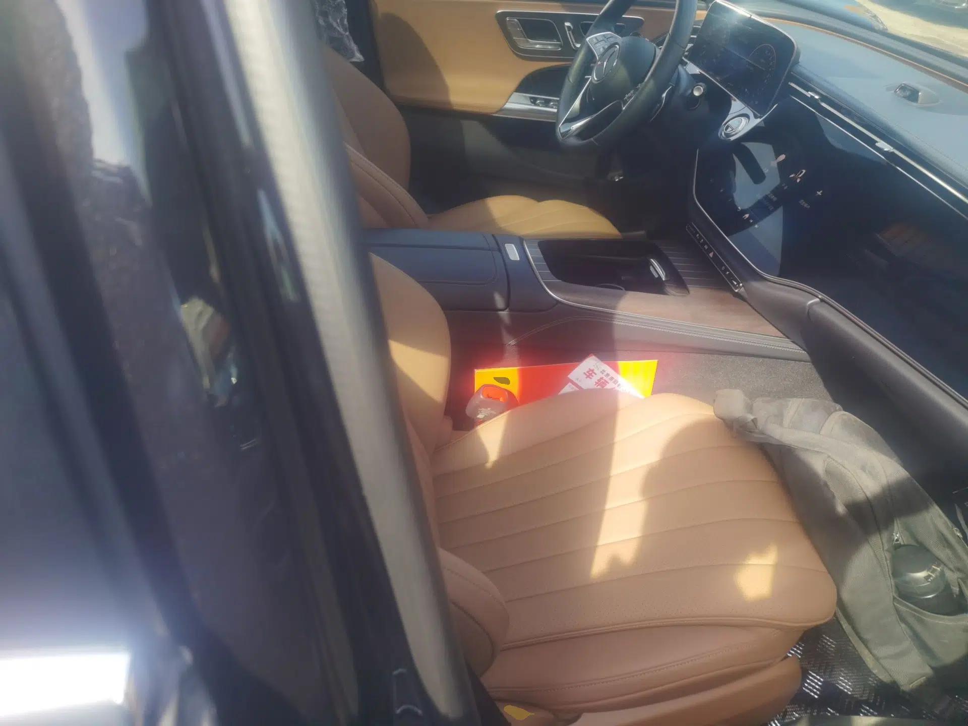 Mercedes-Benz E-Class New Energy 2024 E 350 e L Plug-in Hybrid Sedan — миниатюра 19