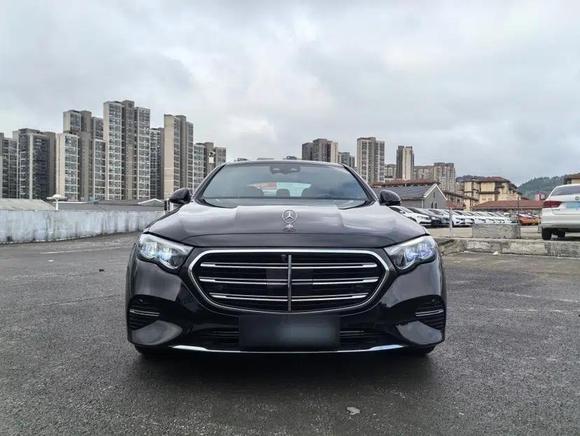 Mercedes-Benz E-Class New Energy 2024 E 350 e L Plug-in Hybrid Sedan — миниатюра 2