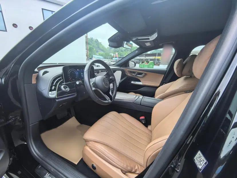 Mercedes-Benz E-Class New Energy 2024 E 350 e L Plug-in Hybrid Sedan — миниатюра 9