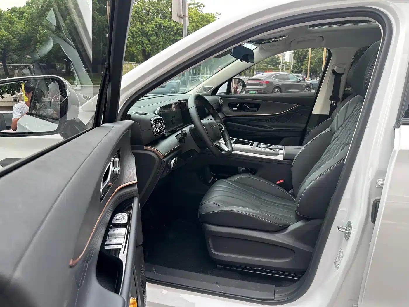 Chery Tiggo 9 2025 2.0T Dual-Clutch Two-Wheel Drive Comfort Edition 5-Seater — миниатюра 7