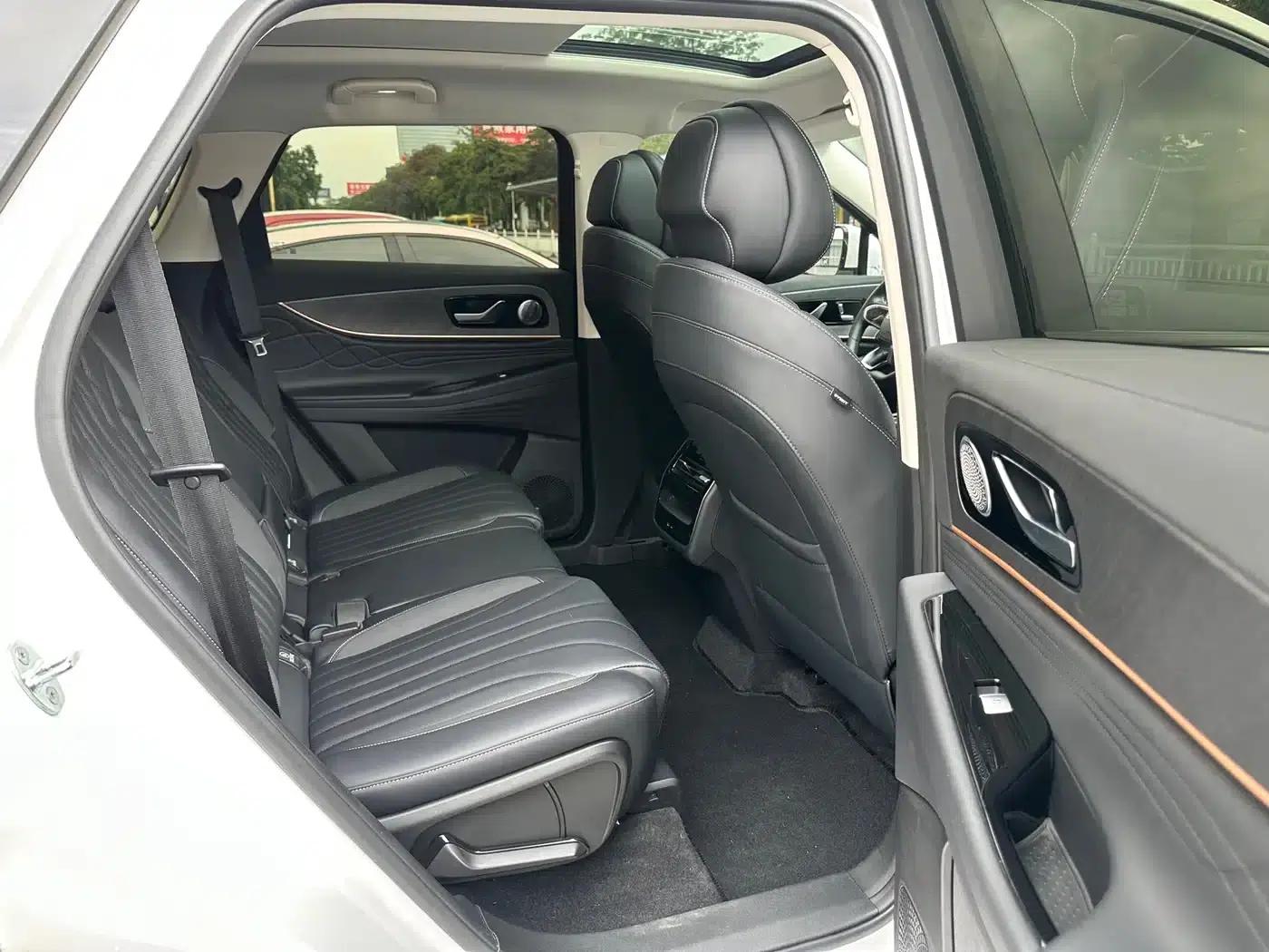 Chery Tiggo 9 2025 2.0T Dual-Clutch Two-Wheel Drive Comfort Edition 5-Seater — миниатюра 9