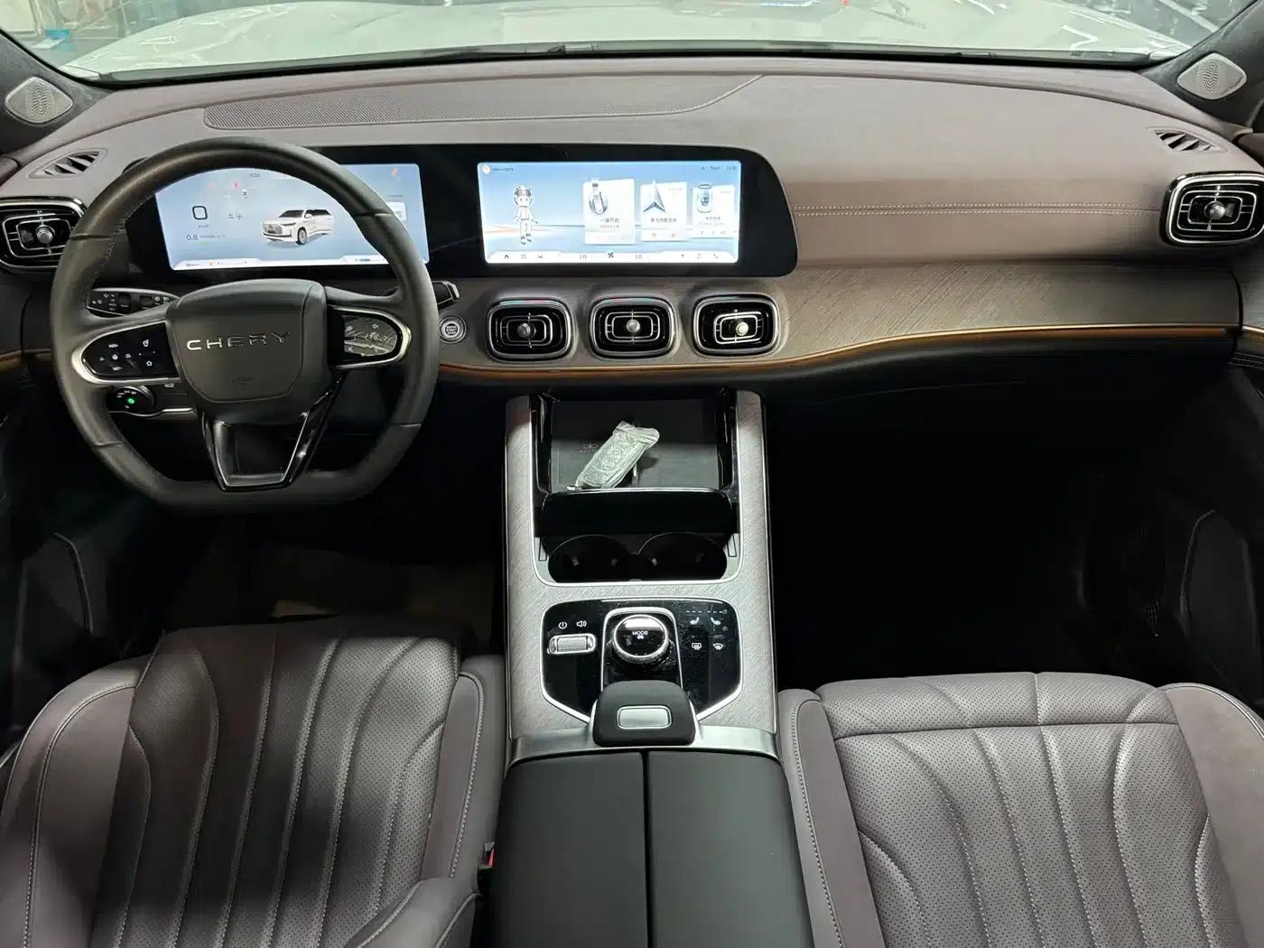 Chery Tiggo 9 2025 2.0T Dual-Clutch Two-Wheel Drive Comfort Edition 5-Seater — миниатюра 6