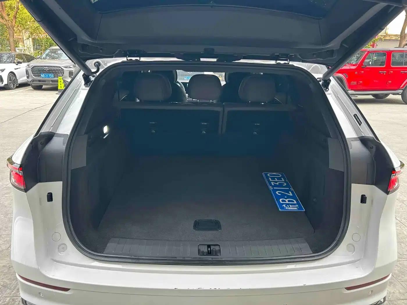 Chery Tiggo 9 2025 2.0T Automatic 2WD Premium Edition 5-seater — миниатюра 10