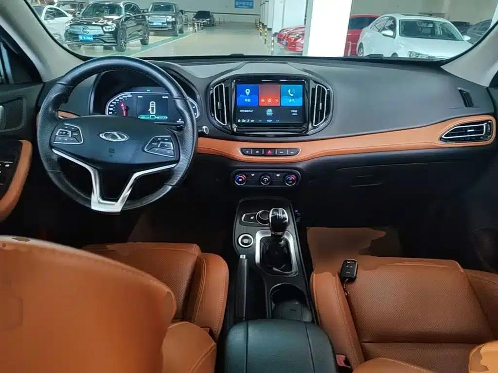 Chery Tiggo 7 2016 1.5T Manual Premium Edition — миниатюра 10