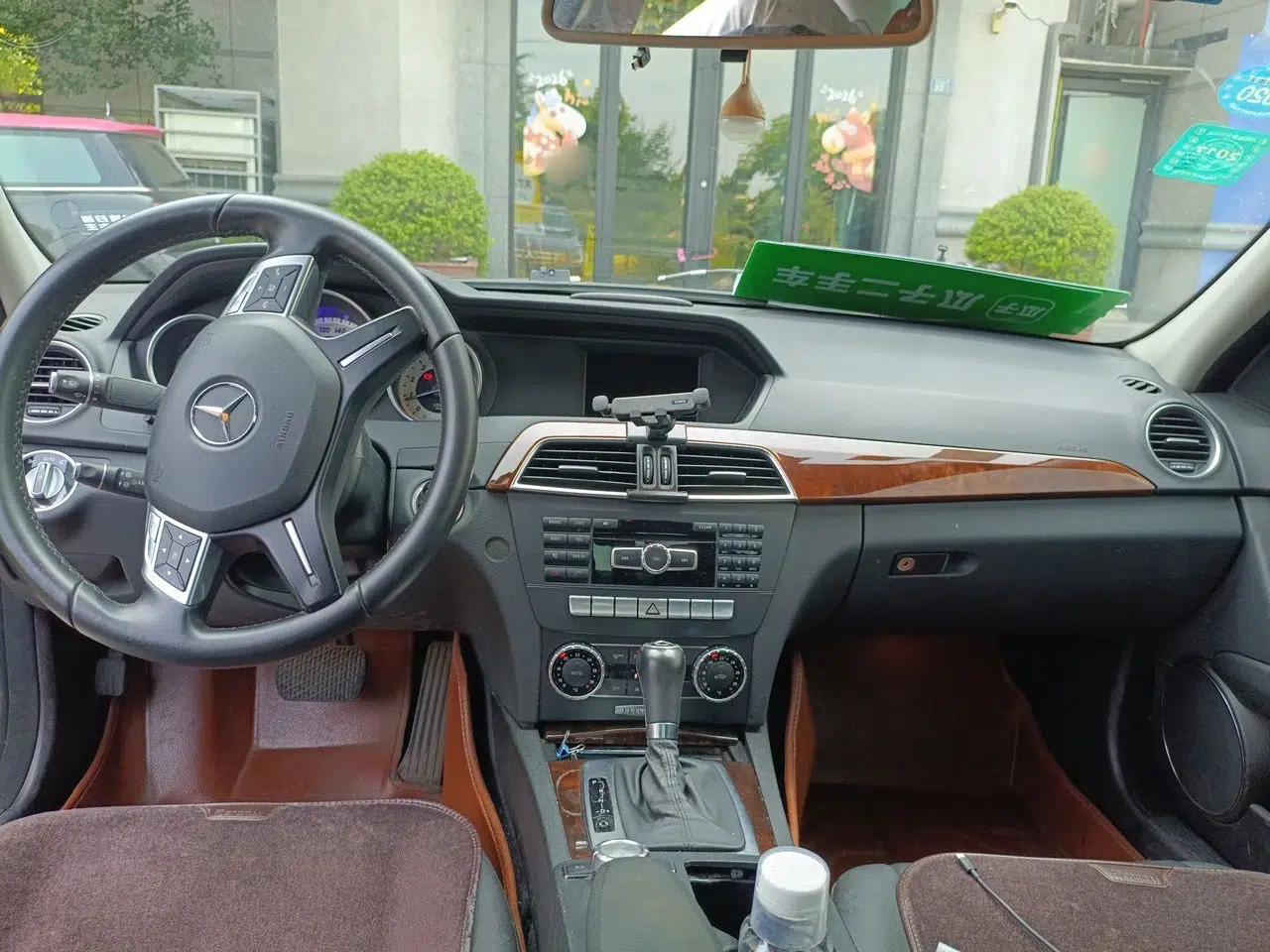Mercedes-Benz C-Class 2013 C 260 CGI Elegant Model — миниатюра 18