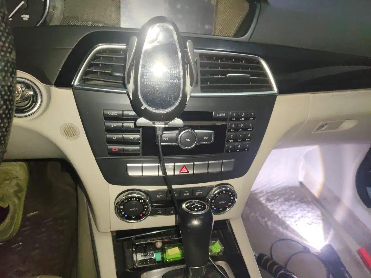 Mercedes-Benz C-Class 2010 C 180K Classic model — миниатюра 13