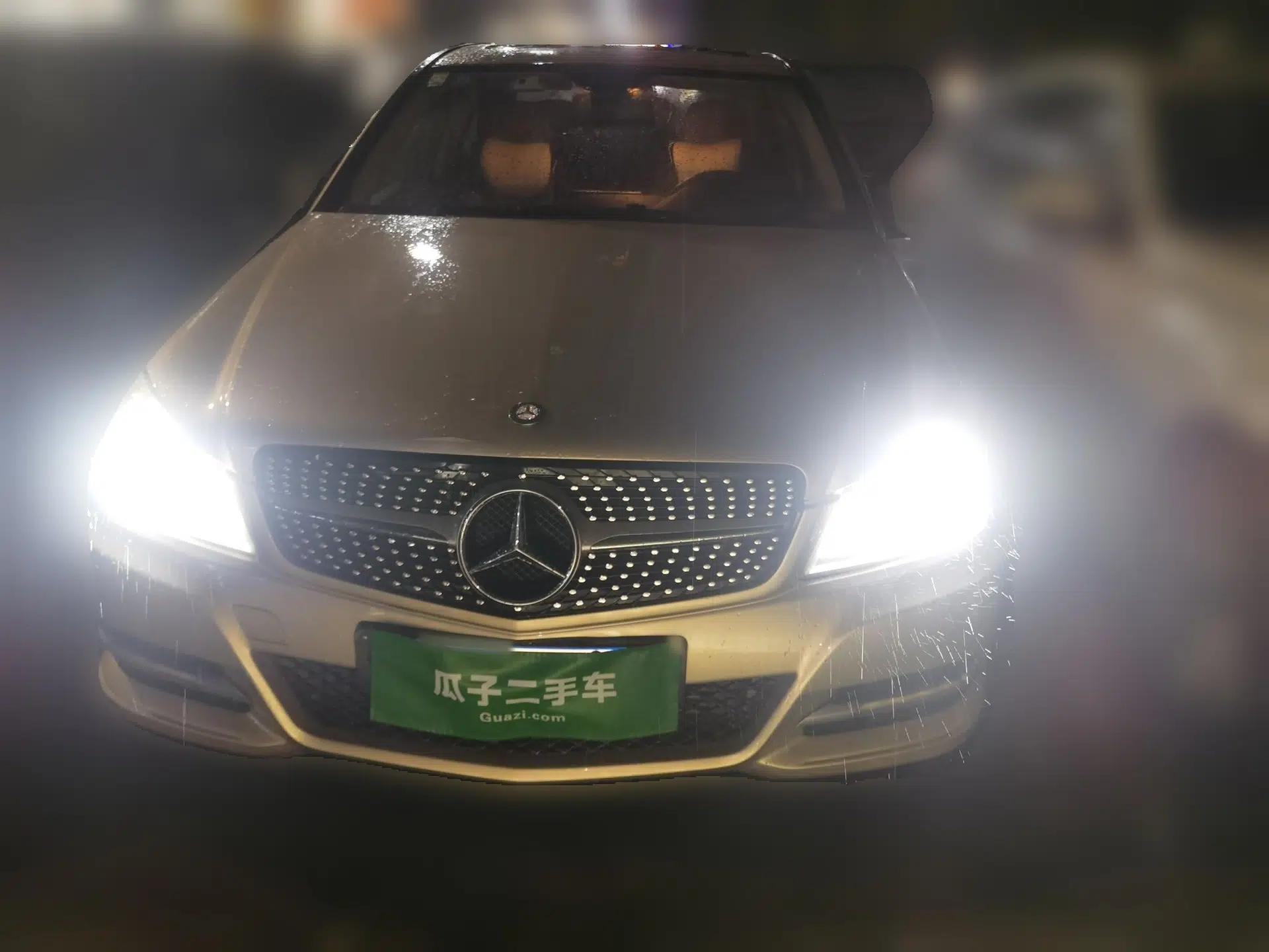 Mercedes-Benz C-Class 2011 C 180K Classic model — миниатюра 2