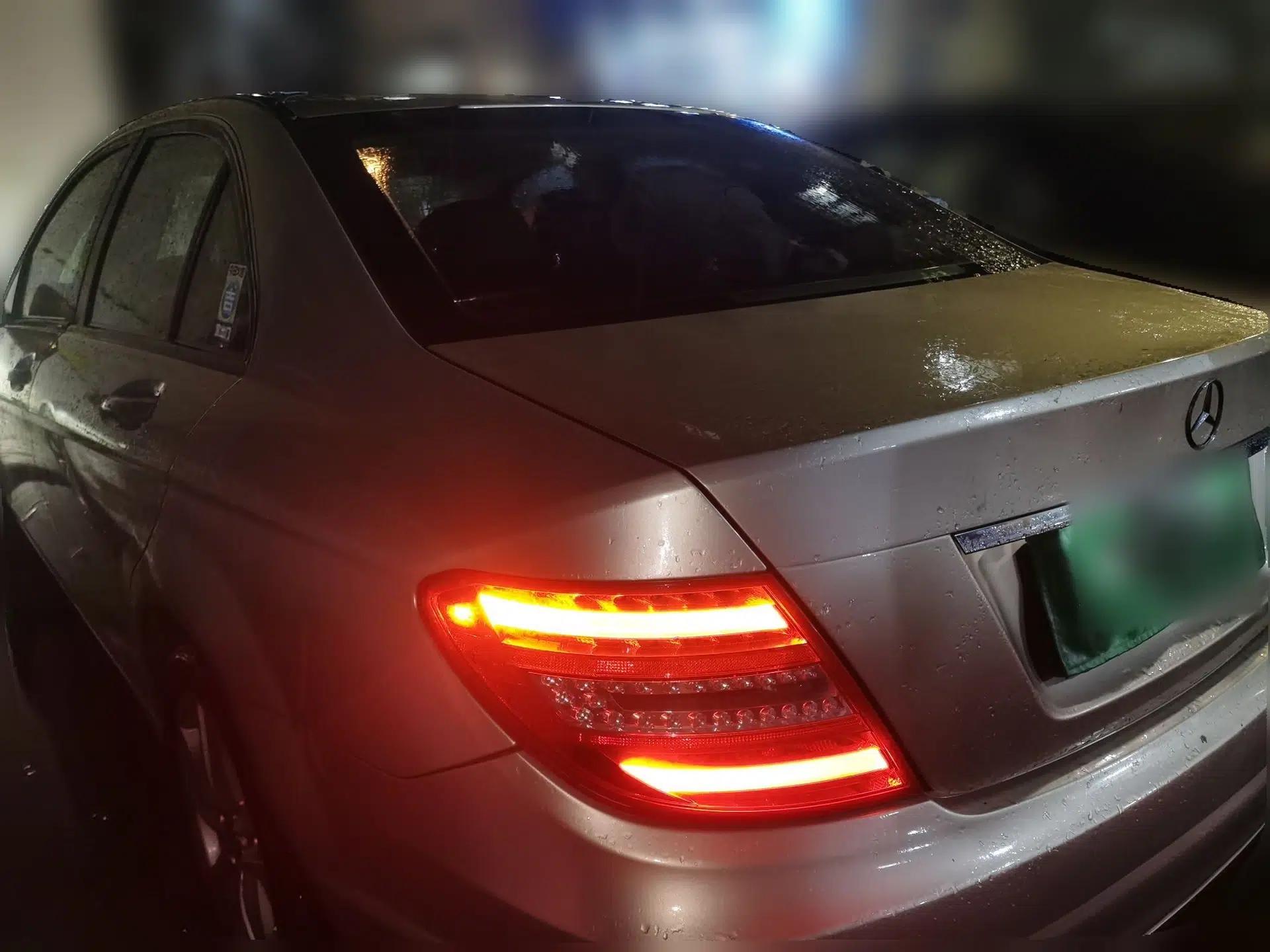 Mercedes-Benz C-Class 2011 C 180K Classic model — миниатюра 4