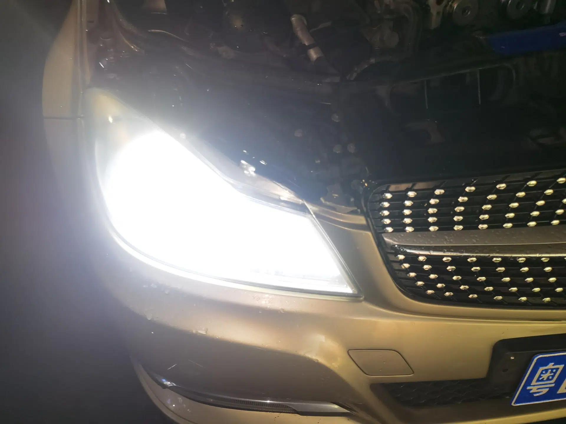 Mercedes-Benz C-Class 2011 C 180K Classic model — миниатюра 7