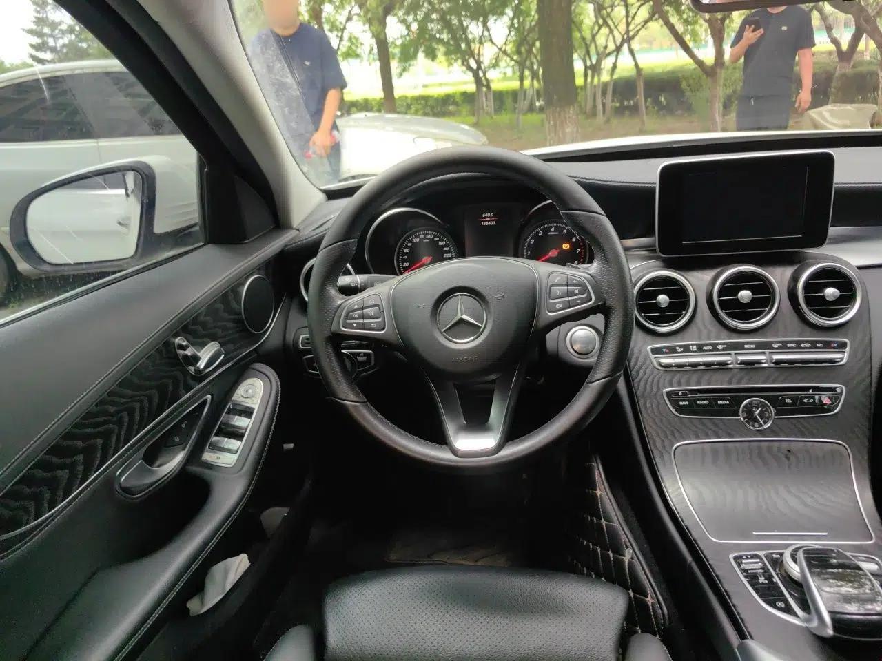 Mercedes-Benz C-Class 2017 Restyled C 180 L Fashion Edition Sport Version — миниатюра 10
