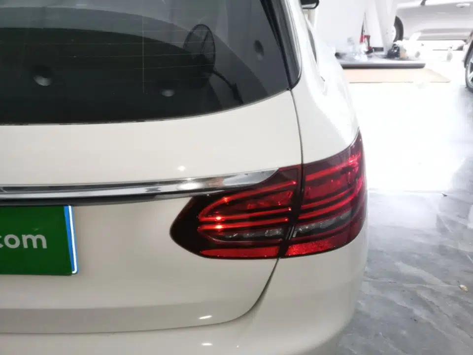 Mercedes-Benz C-Class 2020 Facelifted C 260 Estate — миниатюра 9