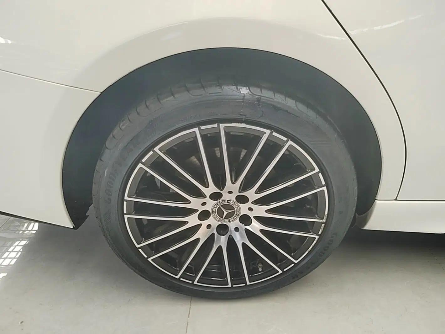 Mercedes-Benz C-Class 2025 C 260 L Sport Edition — миниатюра 11