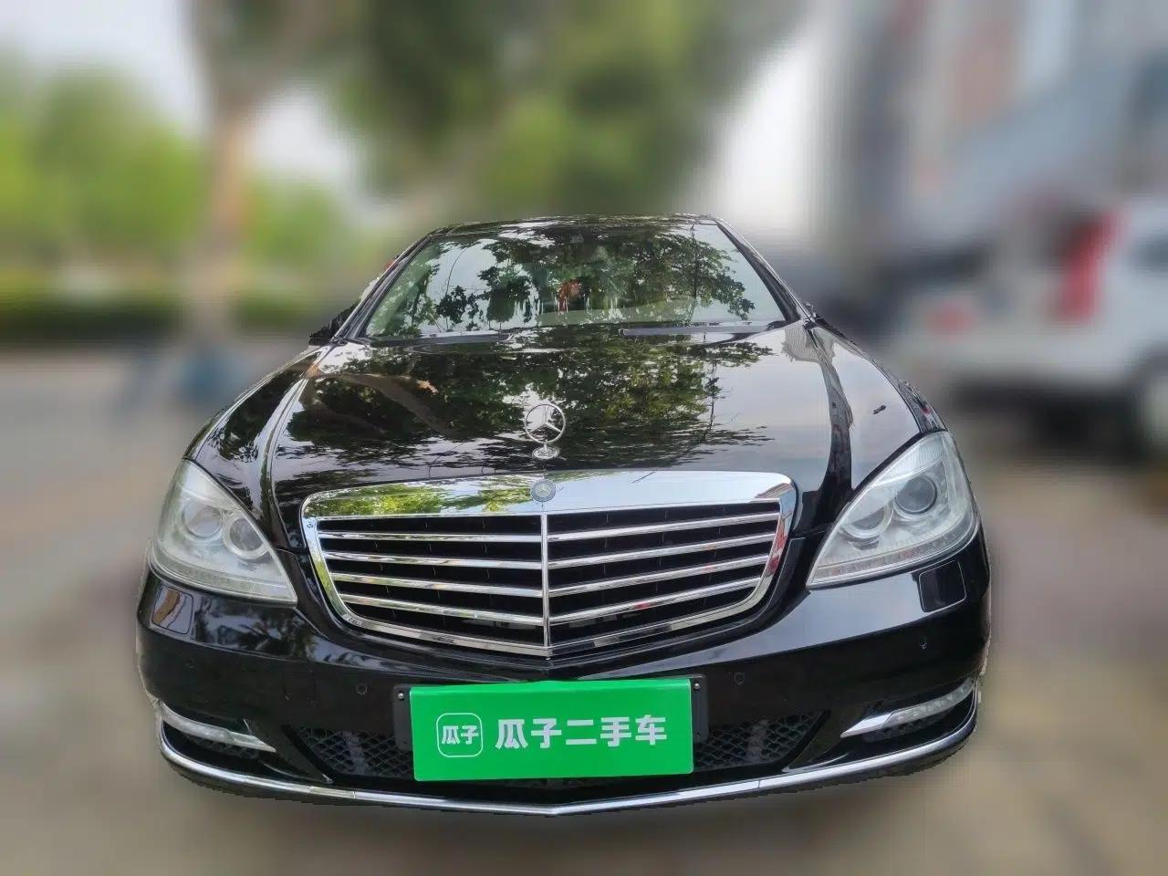 Mercedes-Benz S-Class 2010 S 300 L Luxury Model — миниатюра 2