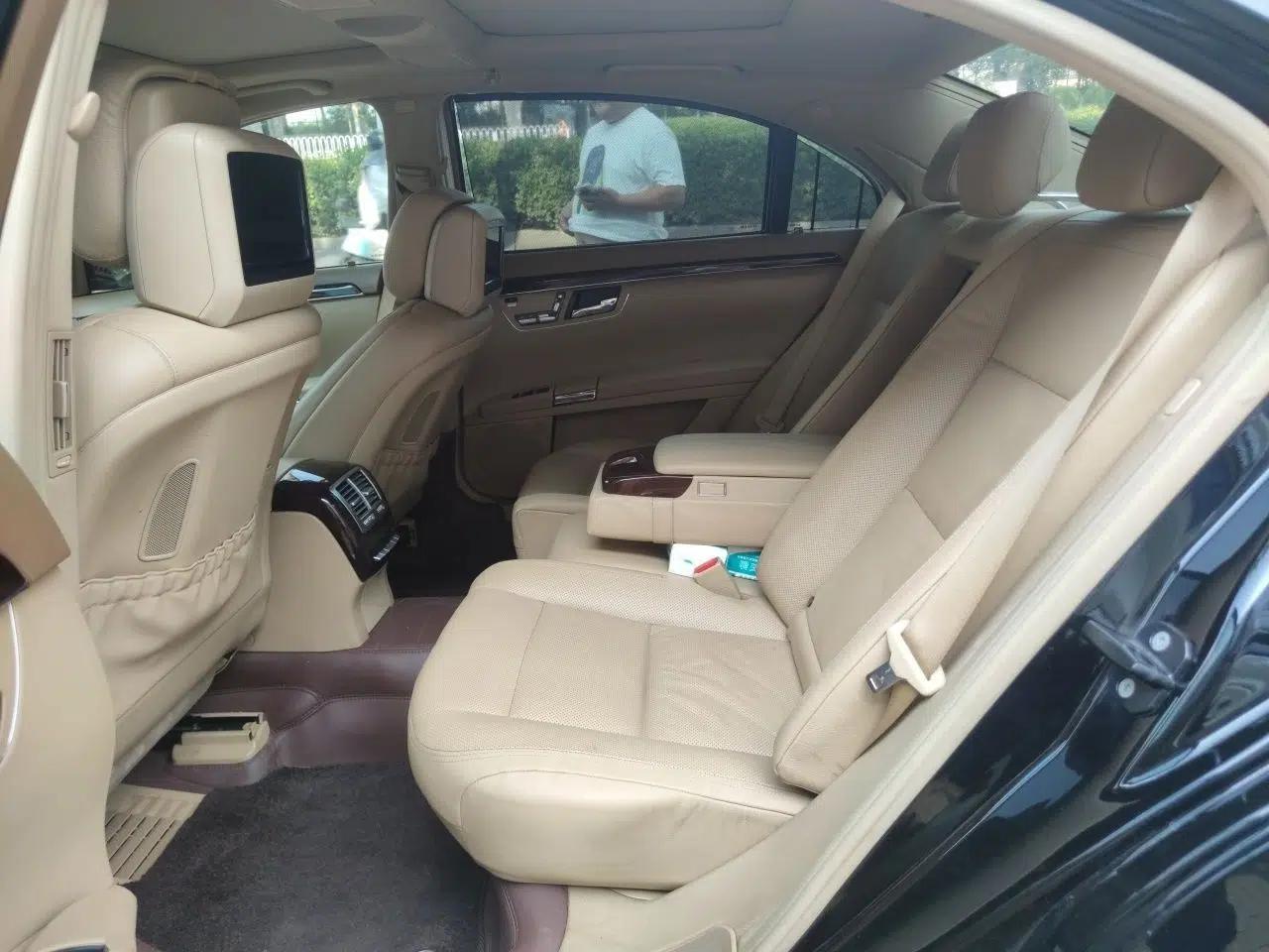 Mercedes-Benz S-Class 2010 S 300 L Luxury Model — миниатюра 17