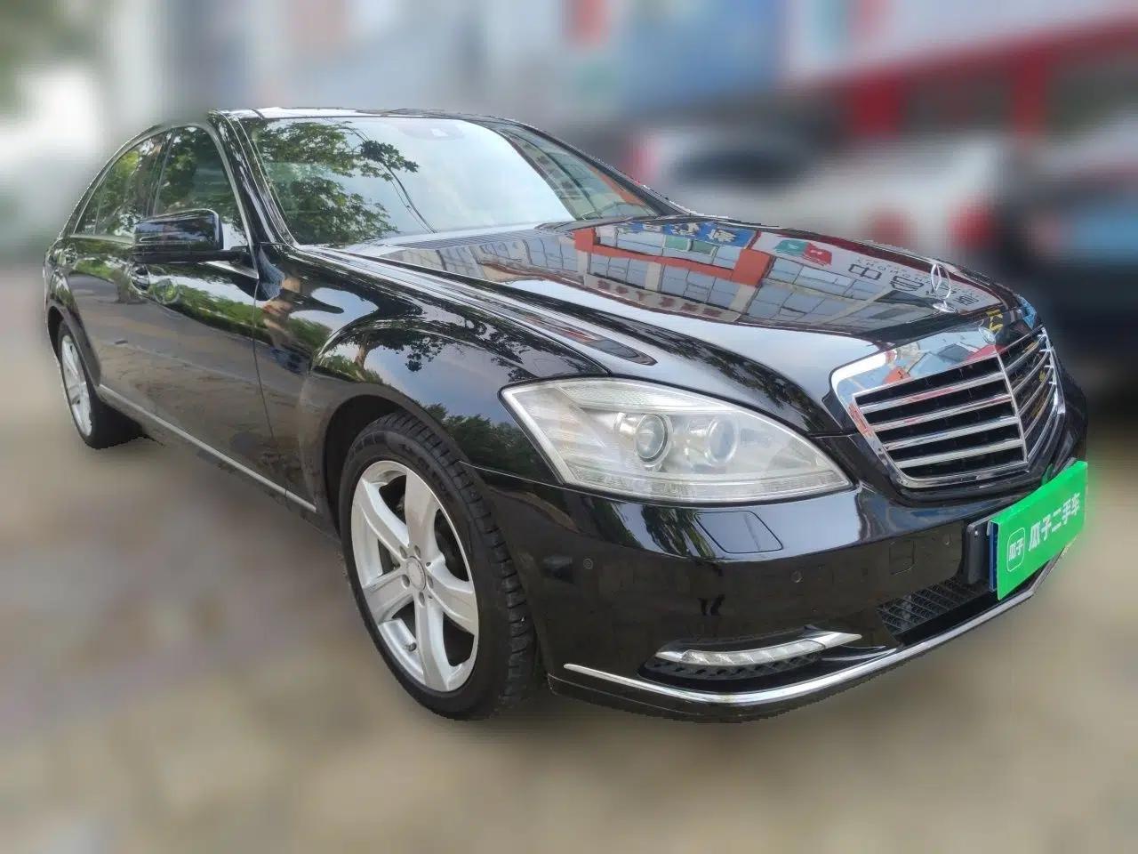 Mercedes-Benz S-Class 2010 S 300 L Luxury Model — миниатюра 3