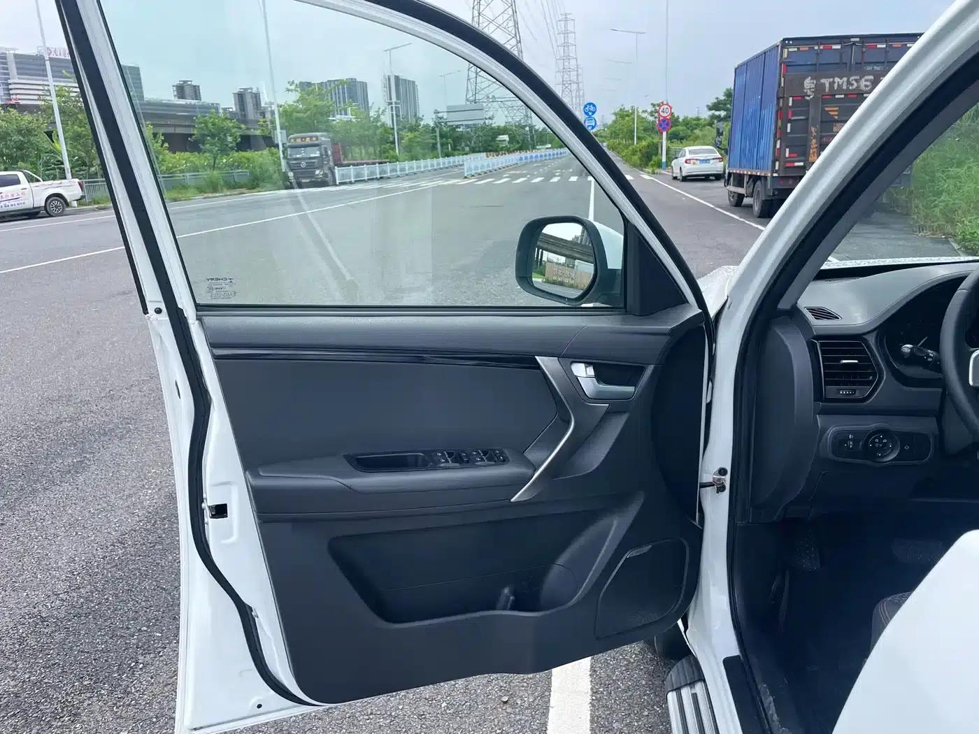 Chery Tiggo 3 2016 1.6L CVT Smart Edition — миниатюра 11