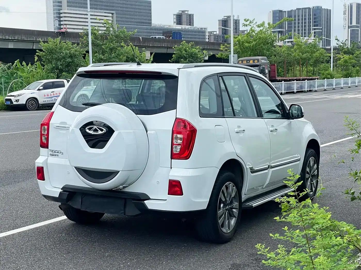 Chery Tiggo 3 2016 1.6L CVT Smart Edition — миниатюра 9
