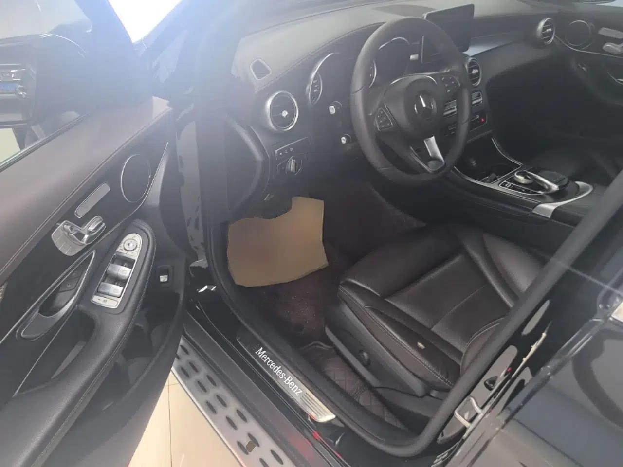 Mercedes-Benz GLC 2019 Facelift GLC 260 L 4MATIC Luxury Model — миниатюра 18