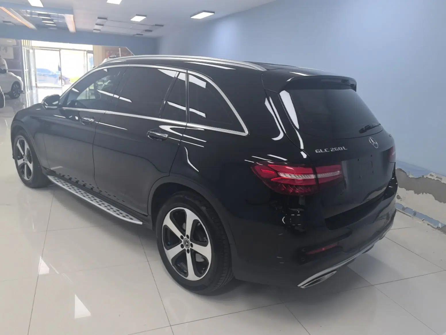 Mercedes-Benz GLC 2019 Facelift GLC 260 L 4MATIC Luxury Model — миниатюра 4