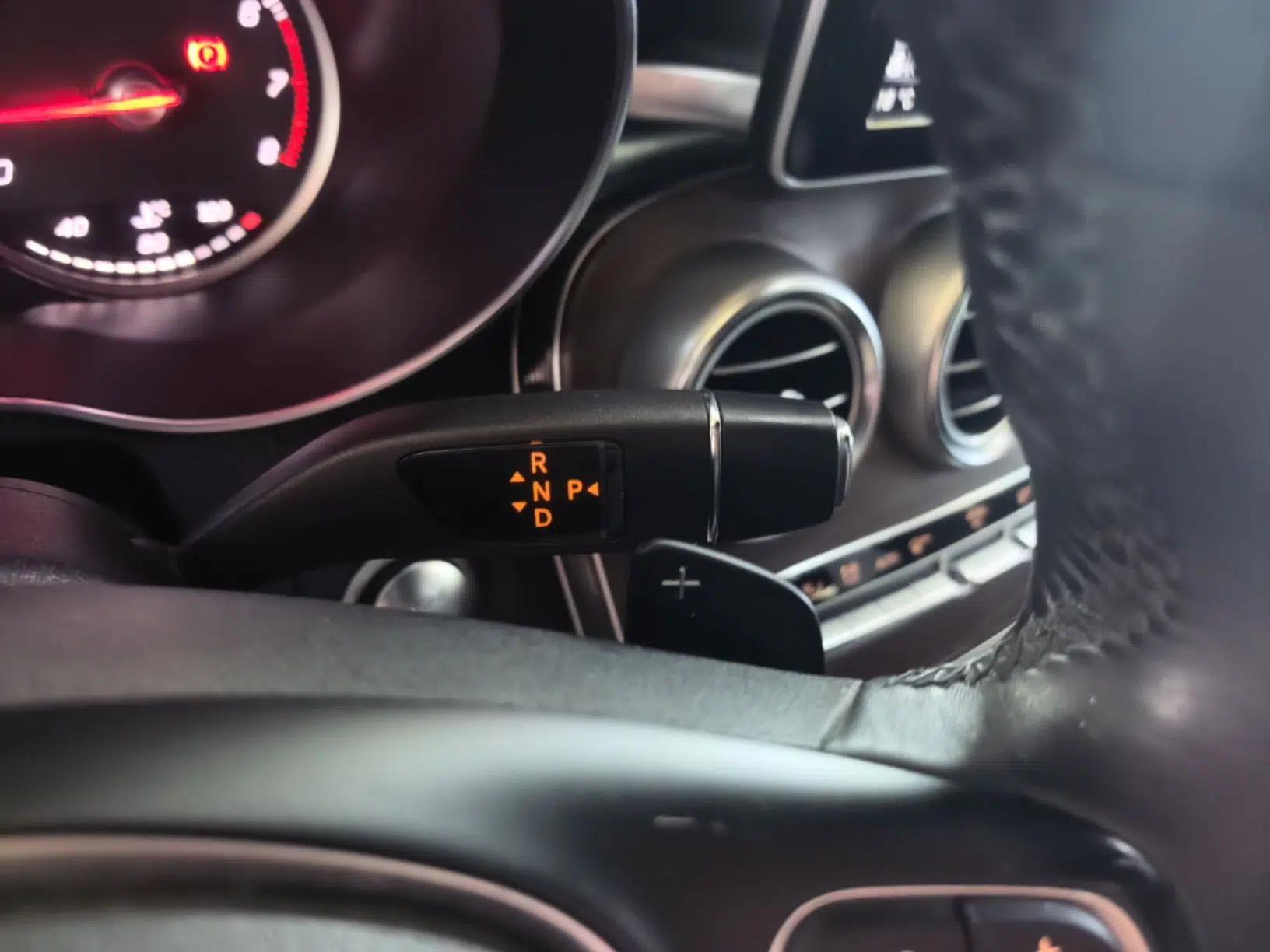 Mercedes-Benz GLC 2016 GLC 300 4MATIC Dynamic Model — миниатюра 21