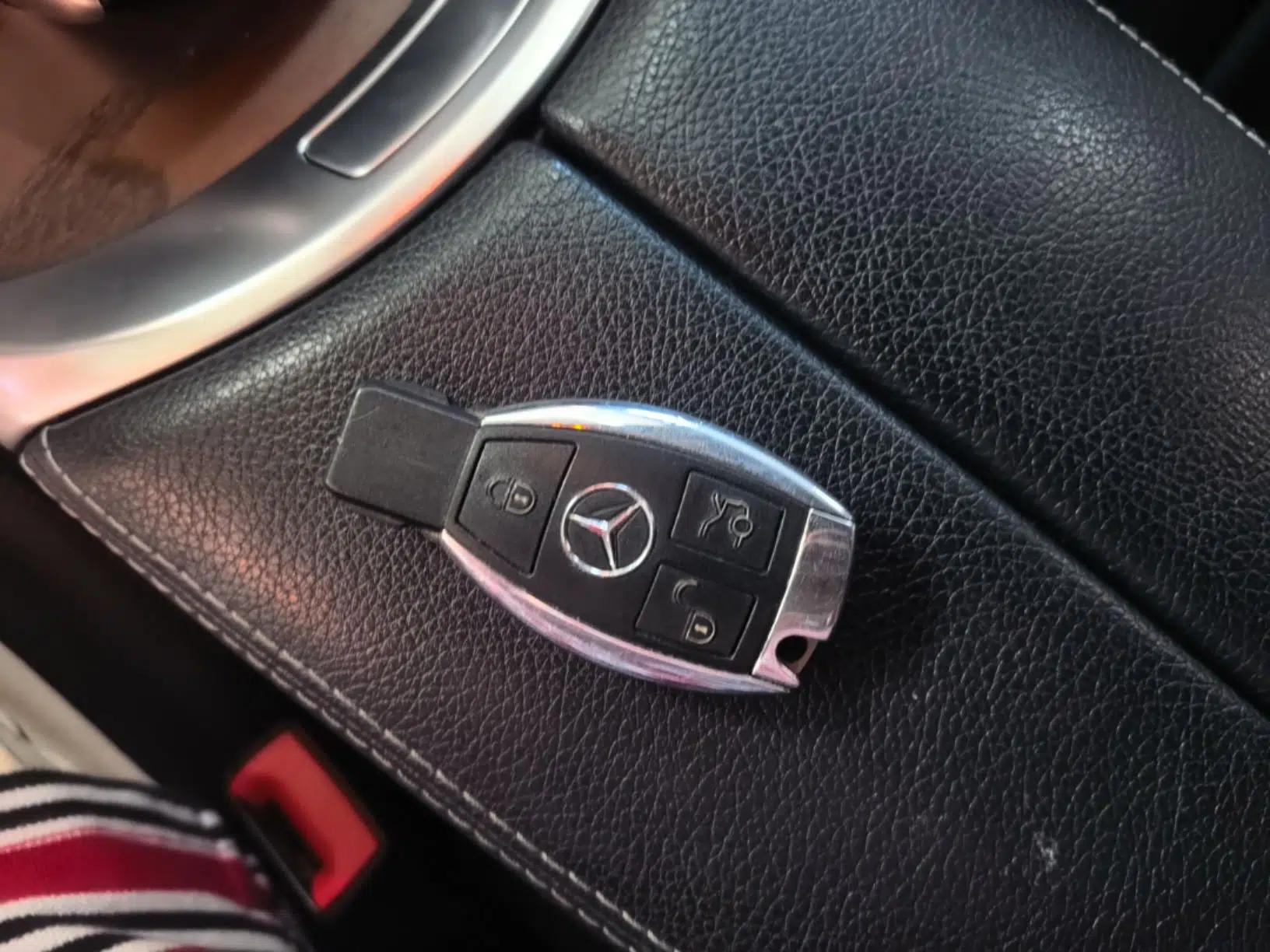 Mercedes-Benz GLC 2016 GLC 300 4MATIC Dynamic Model — миниатюра 28