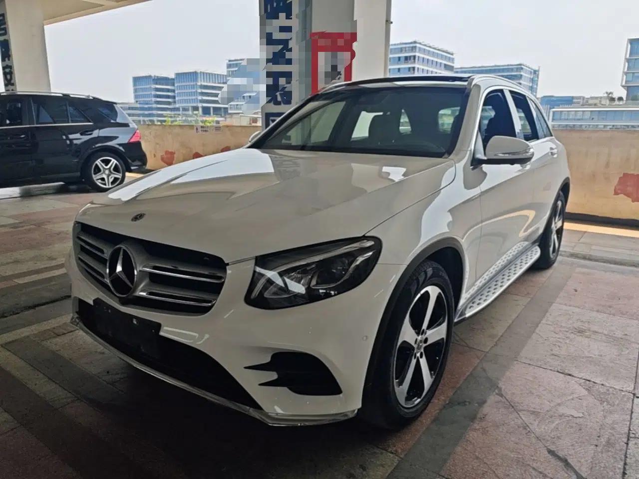 Mercedes-Benz GLC 2018 Facelift GLC 260 4MATIC Luxury Edition — миниатюра 1