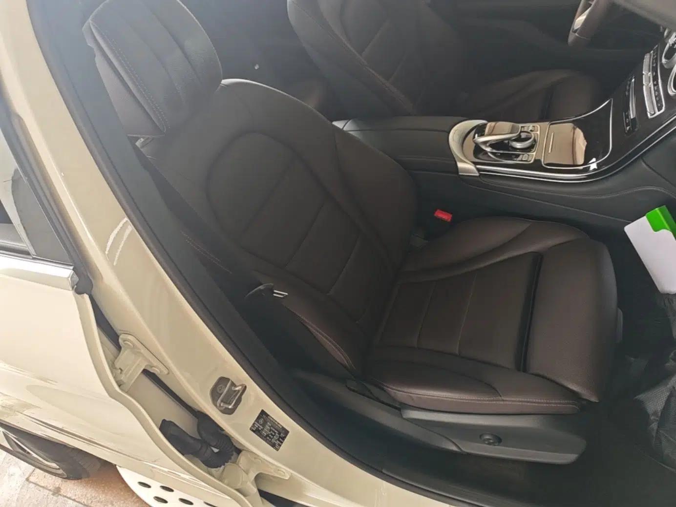 Mercedes-Benz GLC 2018 Facelift GLC 260 4MATIC Luxury Edition — миниатюра 24