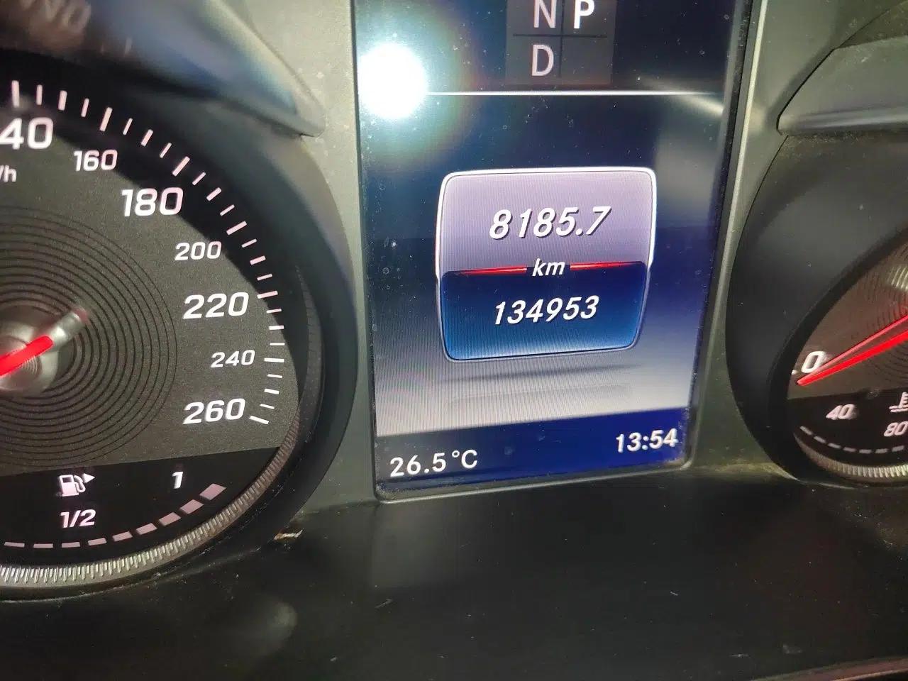 Mercedes-Benz GLC 2016 GLC 260 4MATIC Luxury Model — миниатюра 12