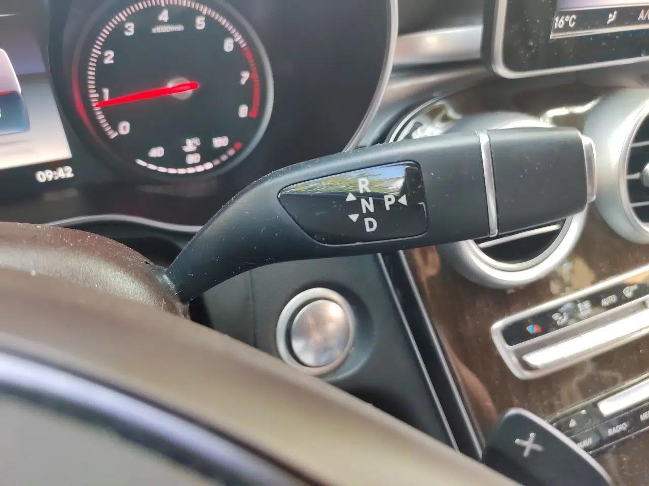 Mercedes-Benz GLC 2018 Facelifted GLC 260 4MATIC Dynamic Edition — миниатюра 14