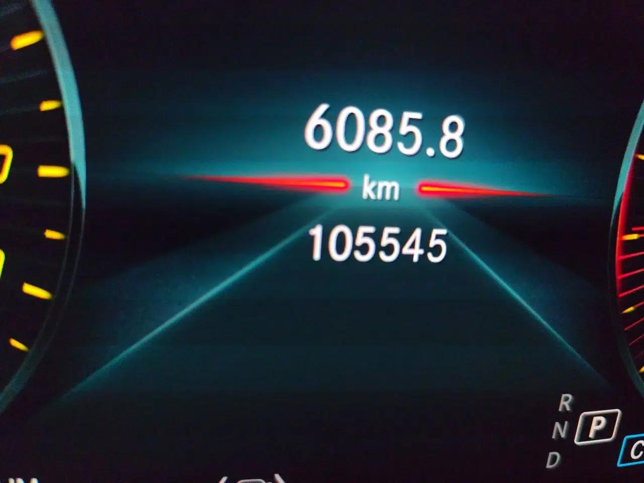 Mercedes-Benz GLC 2020 GLC 300 L 4MATIC Luxury Model — миниатюра 12