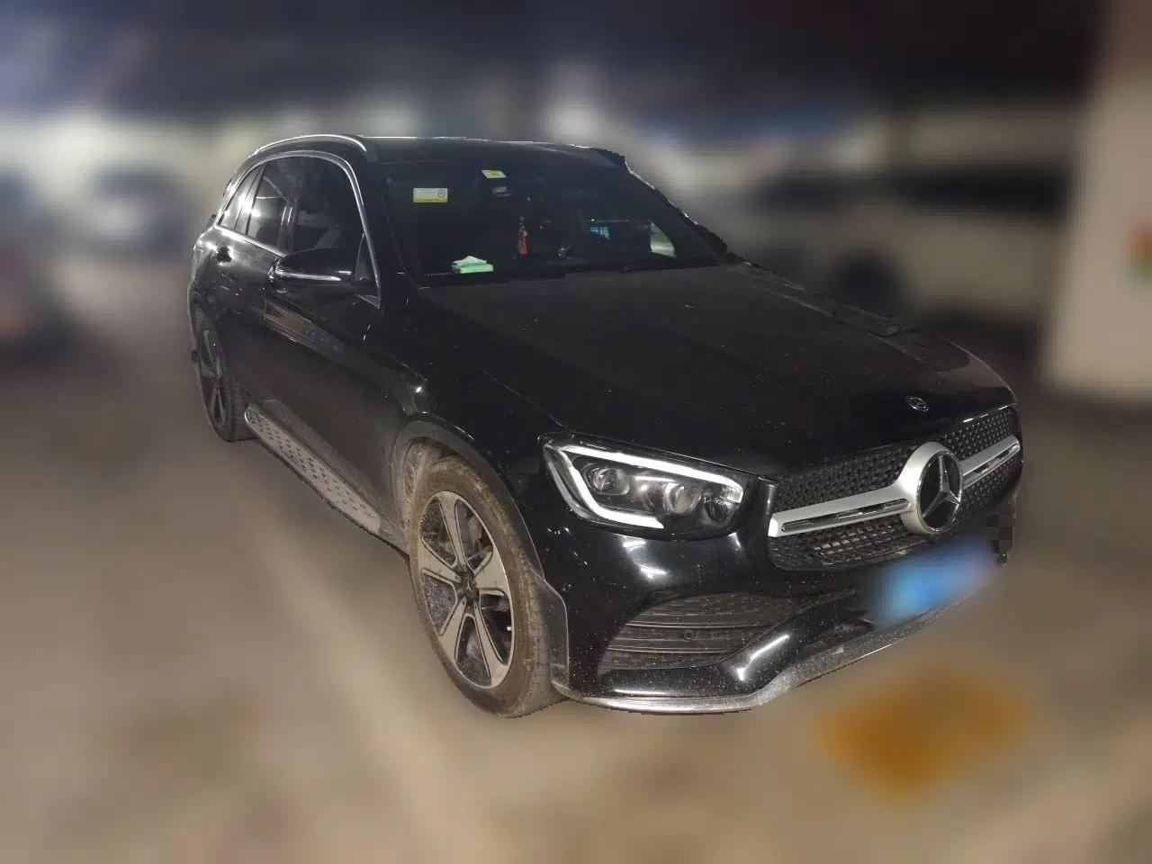 Mercedes-Benz GLC 2020 GLC 300 L 4MATIC Luxury Model — миниатюра 3