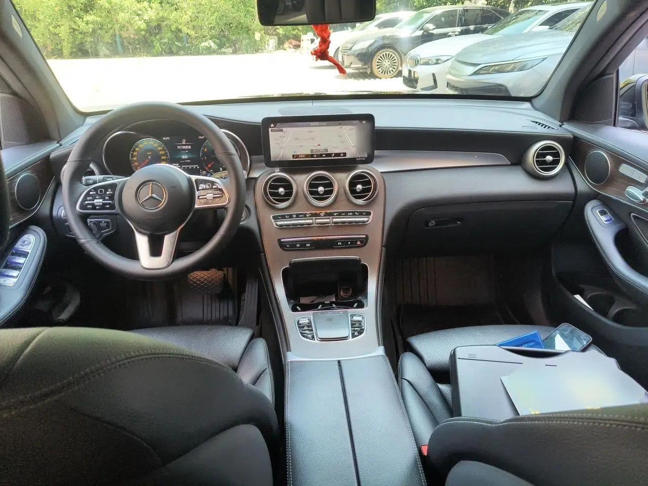 Mercedes-Benz GLC 2021 GLC 260 L 4MATIC Luxury Model — миниатюра 9