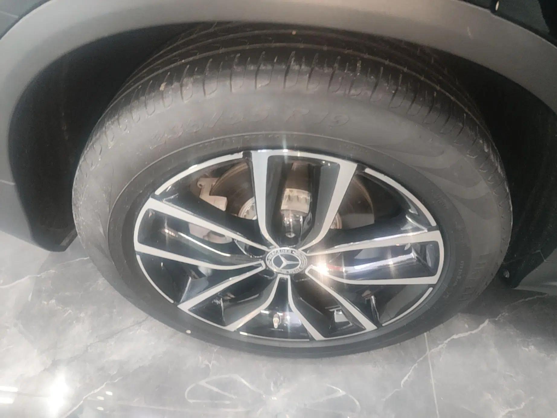 Mercedes-Benz GLC 2020 GLC 300 L 4MATIC Luxury Model — миниатюра 11