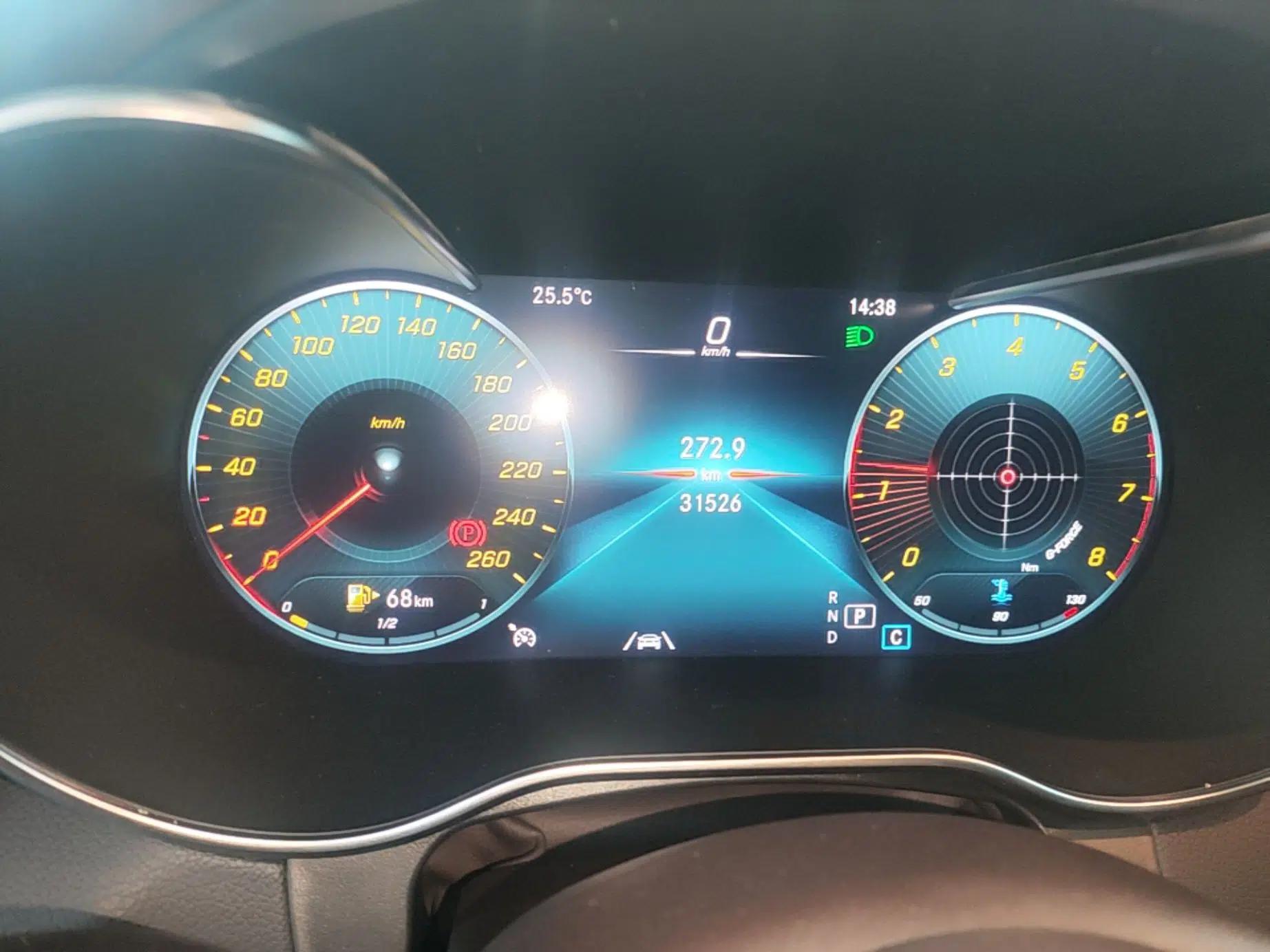 Mercedes-Benz GLC 2020 GLC 300 L 4MATIC Luxury Model — миниатюра 14