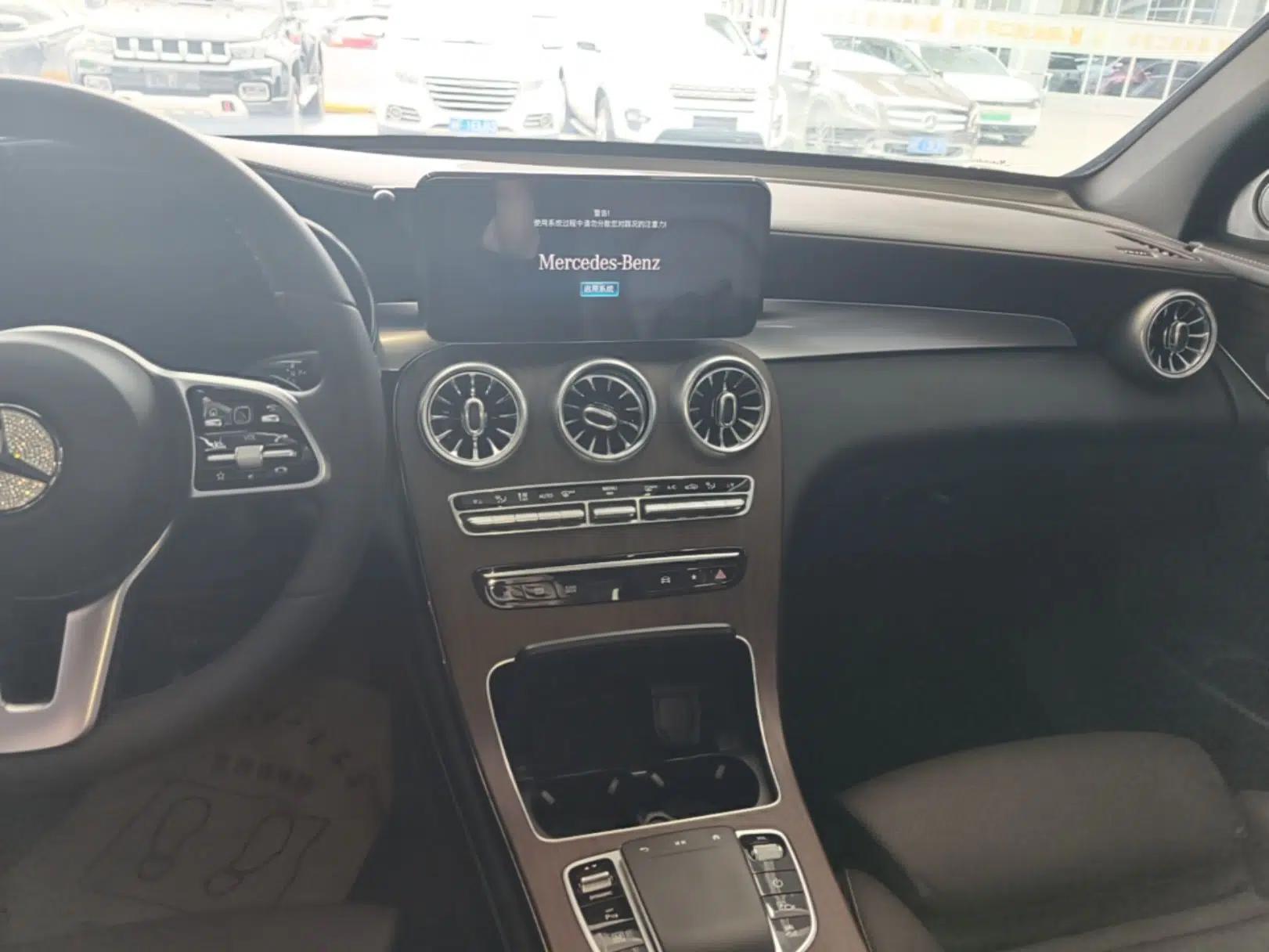 Mercedes-Benz GLC 2021 GLC 300 L 4MATIC Dynamic Model — миниатюра 15