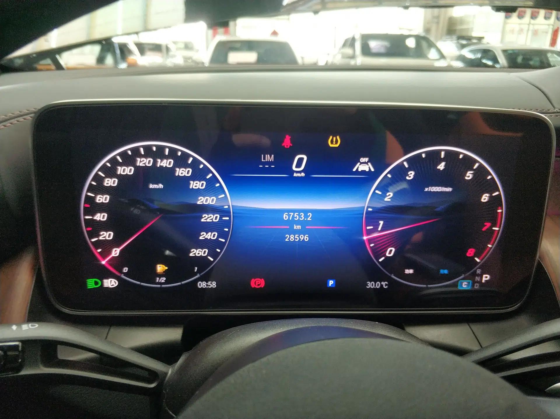 Mercedes-Benz GLC 2025 Refreshed GLC 300 L 4MATIC Dynamic Version 5 Seats — миниатюра 14