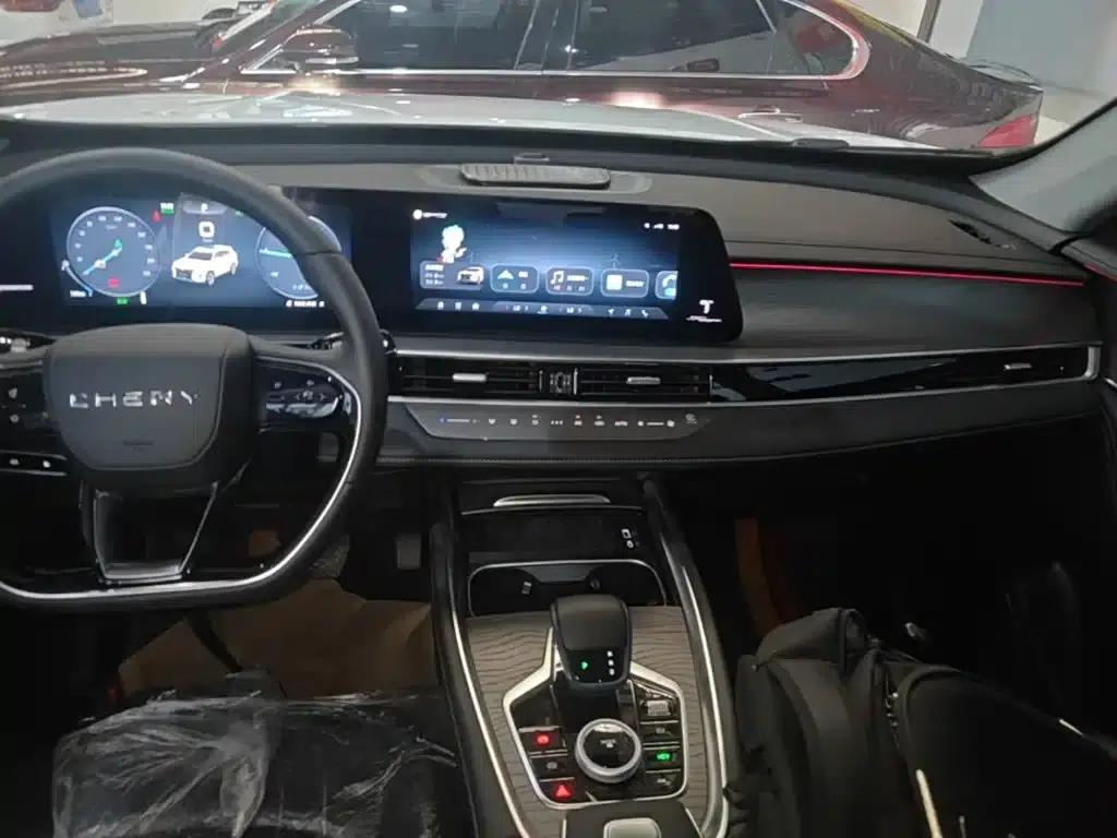 Chery Tiggo 8 PRO PHEV 2023 Champion Edition 1.5T 100km Glory Edition — миниатюра 13