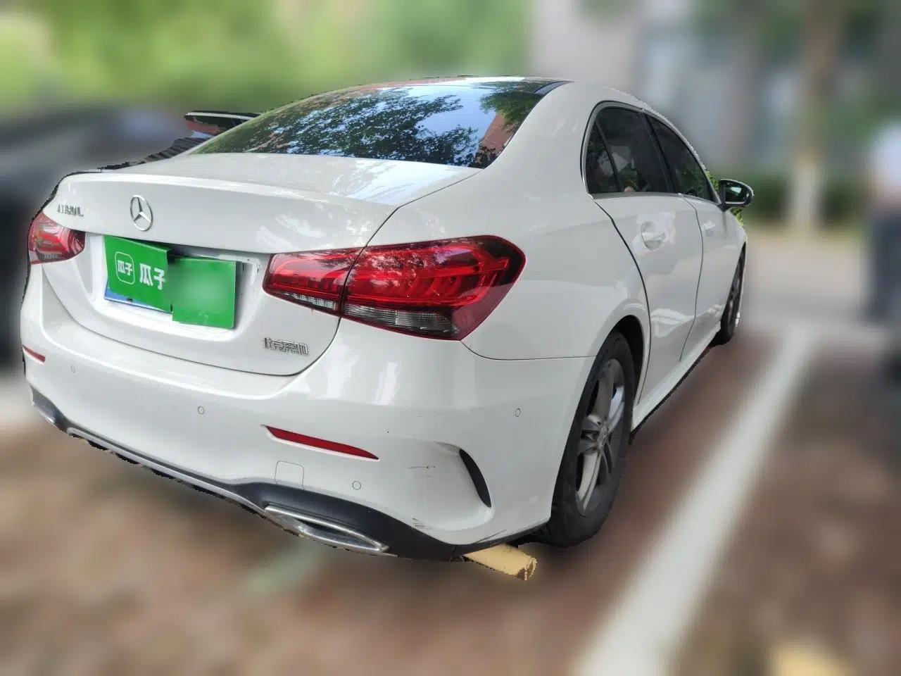 Mercedes-Benz A-Class 2020 Second Facelift A 180 L Sport Sedan — миниатюра 6
