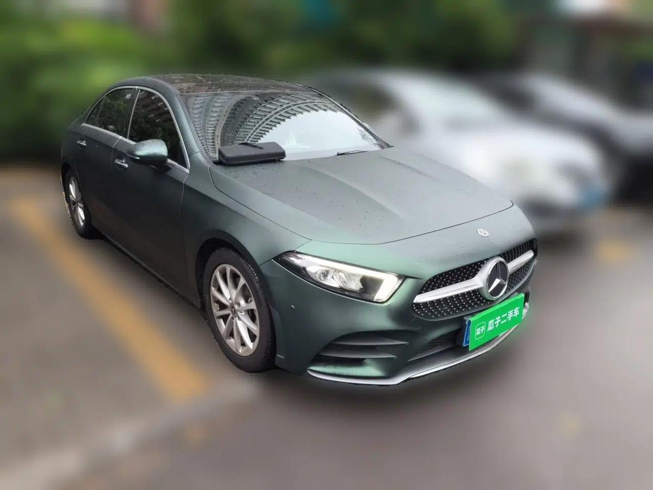 Mercedes-Benz A-Class 2020 Restyled A 200 L Sport Sedan Fashion Version — миниатюра 3