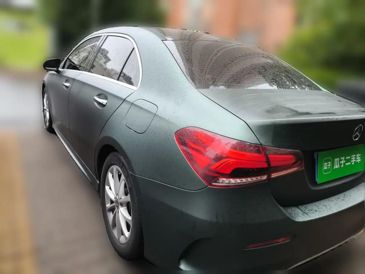 Mercedes-Benz A-Class 2020 Restyled A 200 L Sport Sedan Fashion Version — миниатюра 4
