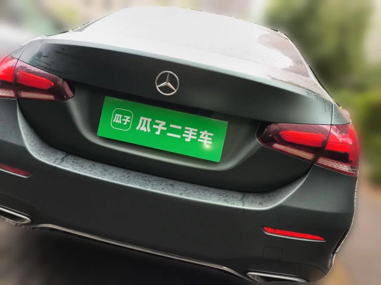 Mercedes-Benz A-Class 2020 Restyled A 200 L Sport Sedan Fashion Version — миниатюра 5
