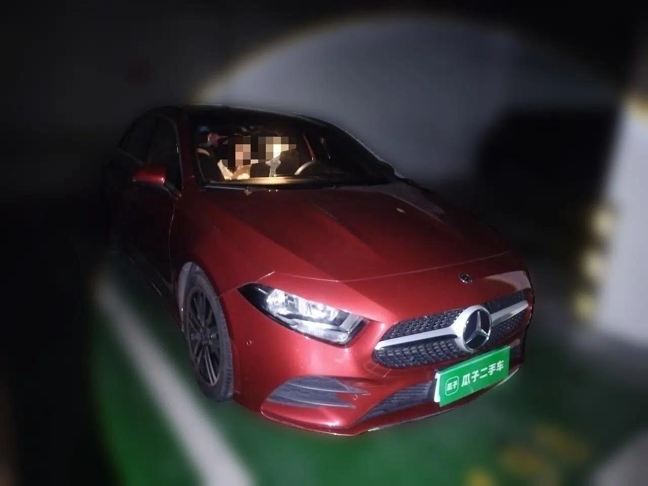 Mercedes-Benz A-Class 2019 A 180 L Sport Sedan — миниатюра 3