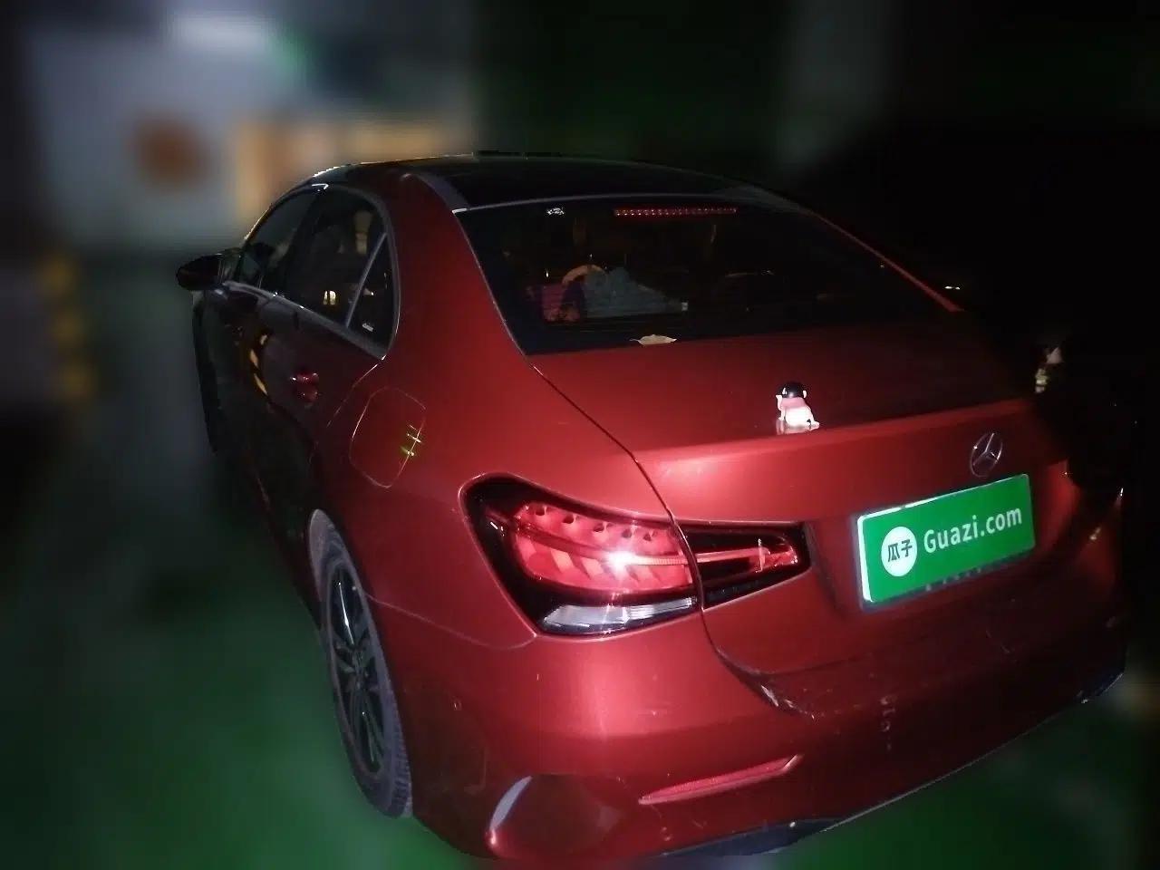 Mercedes-Benz A-Class 2019 A 180 L Sport Sedan — миниатюра 4