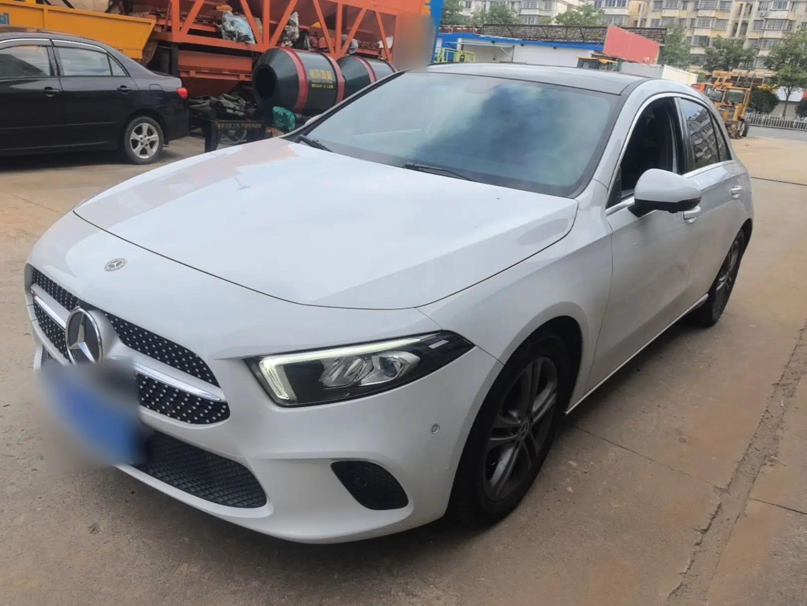 Mercedes-Benz A-Class 2019 A 200 Dynamic Edition — миниатюра 1