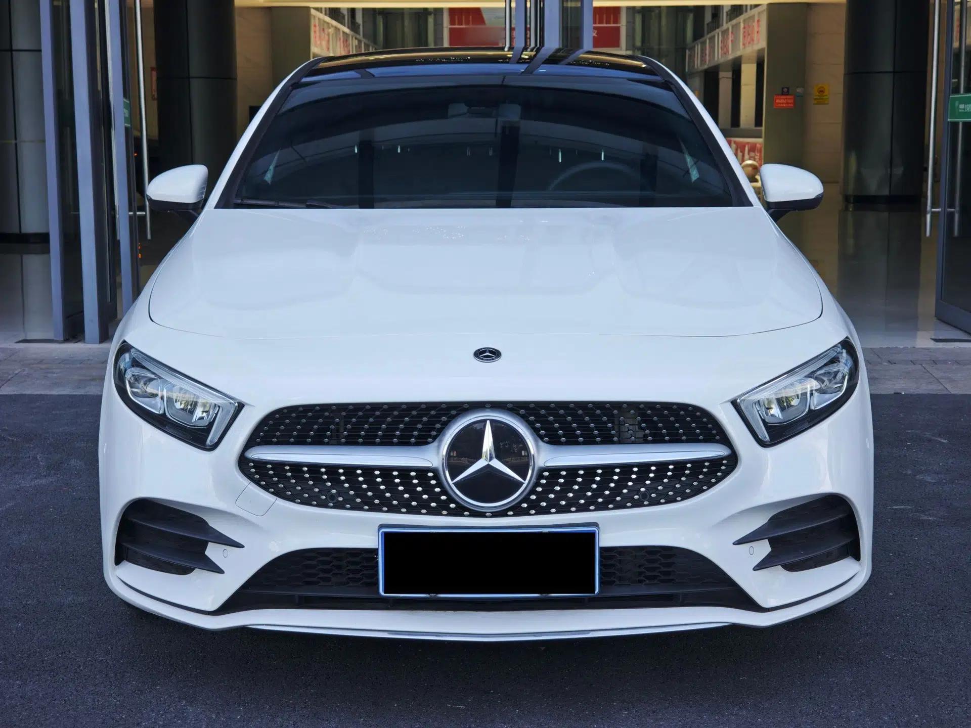 Mercedes-Benz A-Class 2021 A 200 L Sport Sedan Fashion Model — миниатюра 12