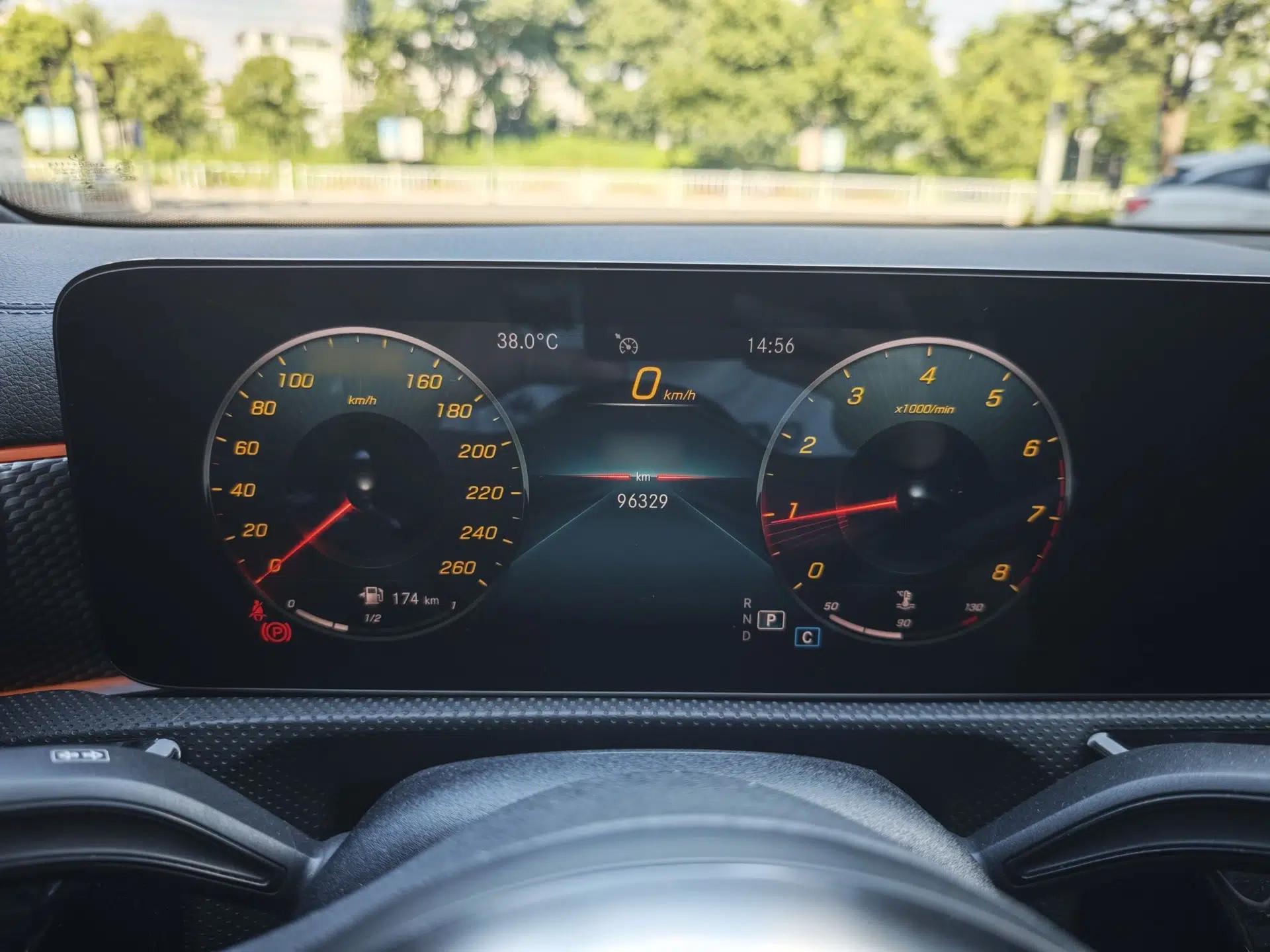 Mercedes-Benz A-Class 2021 A 200 L Sport Sedan Fashion Model — миниатюра 22