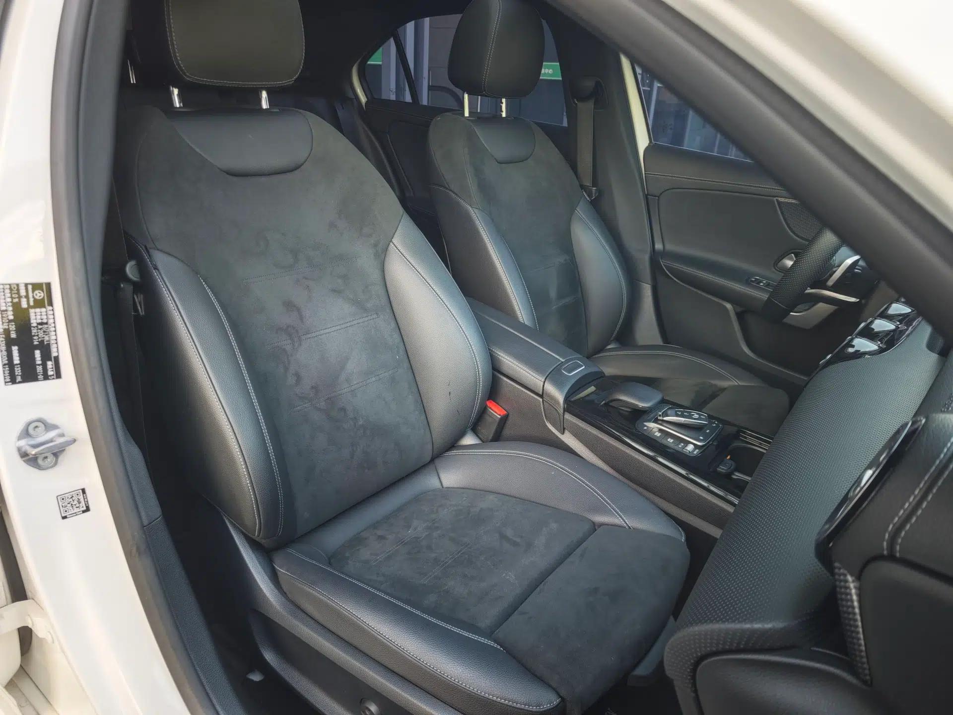 Mercedes-Benz A-Class 2021 A 200 L Sport Sedan Fashion Model — миниатюра 27