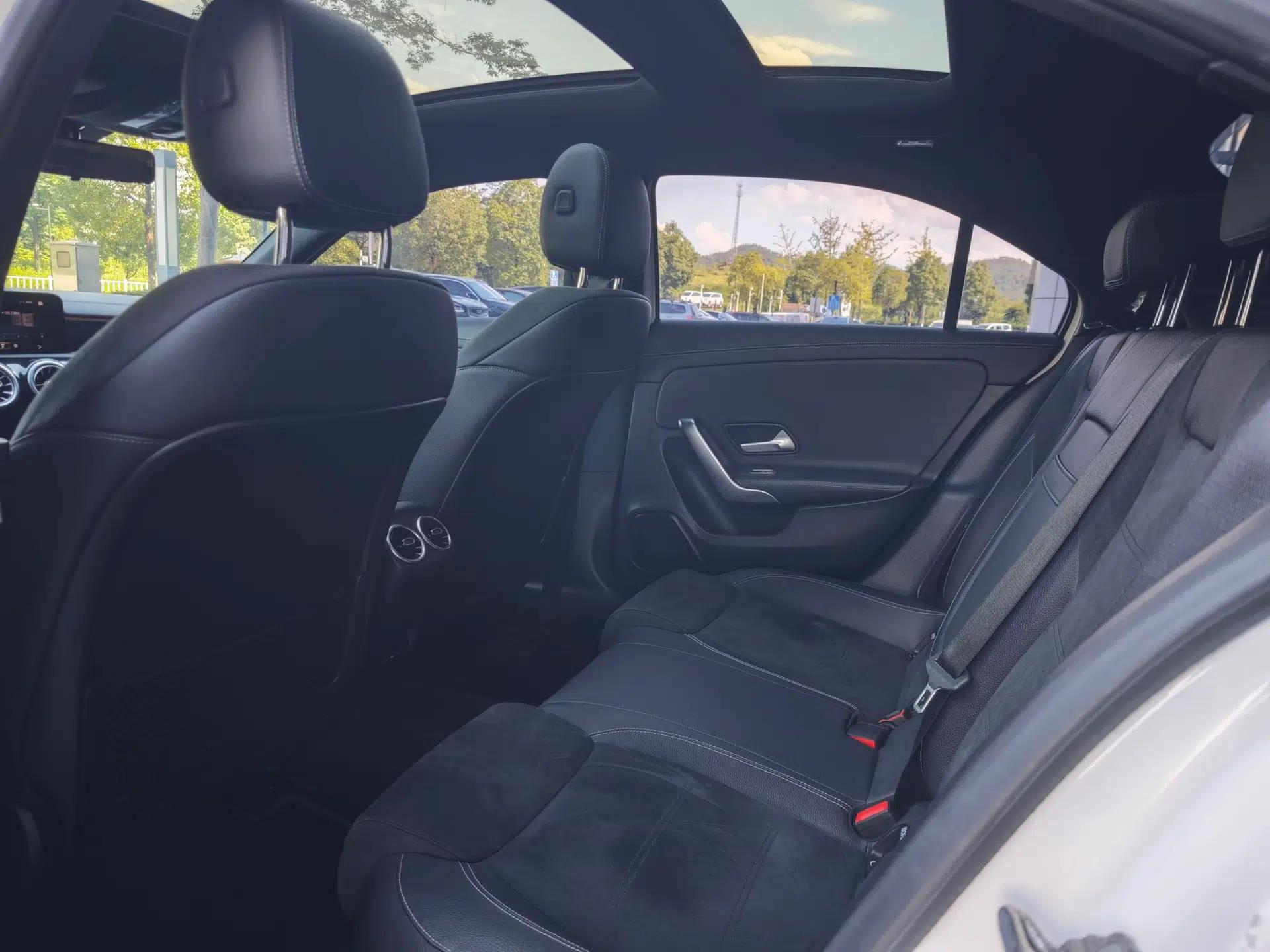 Mercedes-Benz A-Class 2021 A 200 L Sport Sedan Fashion Model — миниатюра 33